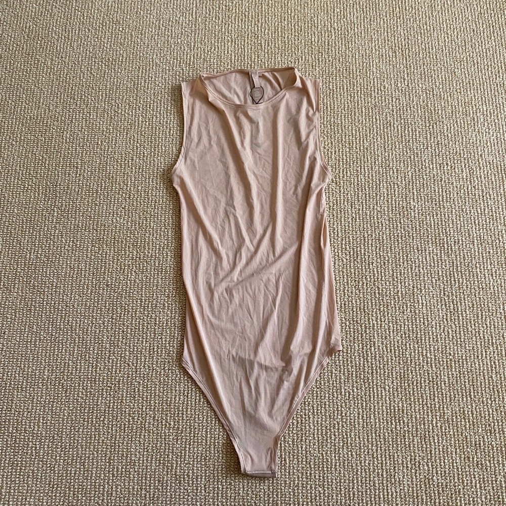 Skims Sheer Jelly Sleeveless Crewneck Clay Bodysuit, Size Small NWT